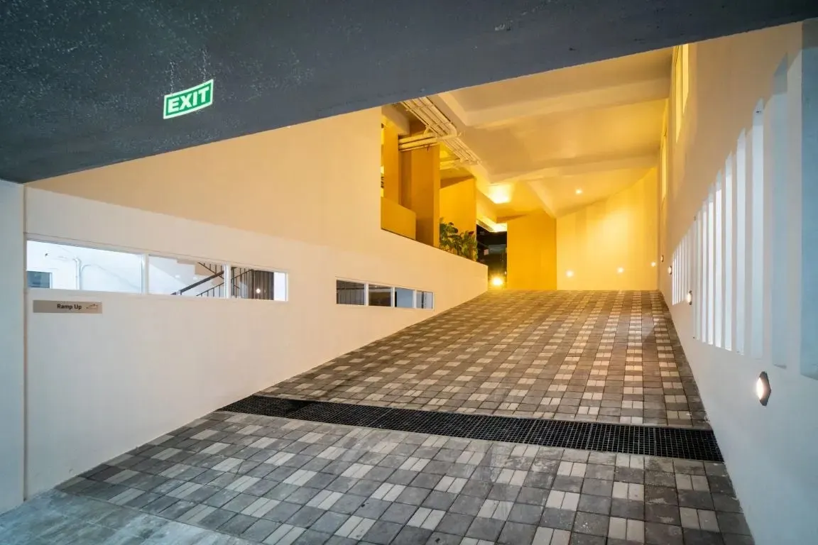 Asset Luminaire: project elevation and photograph