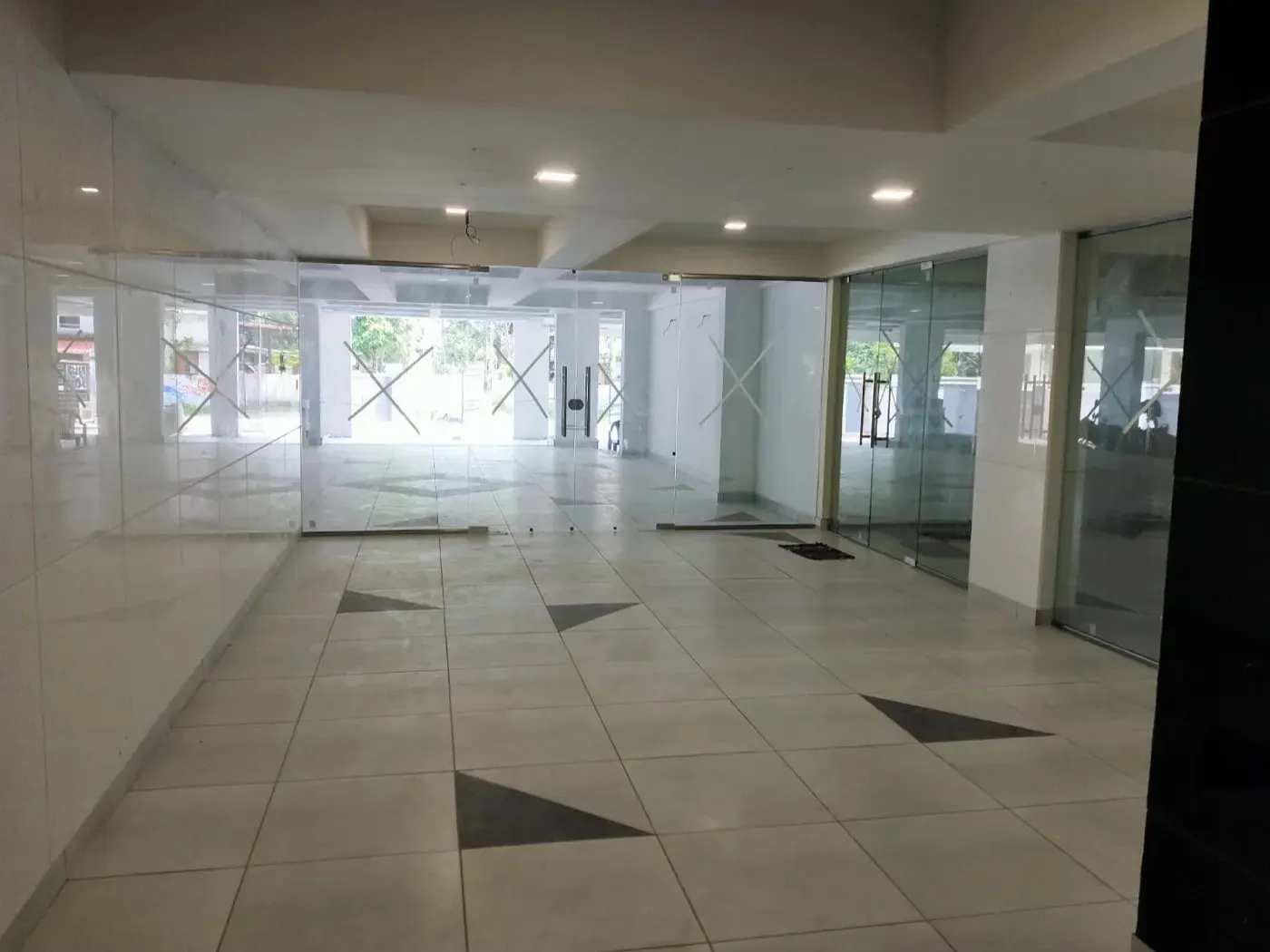 Infra Proxim: project elevation and photograph